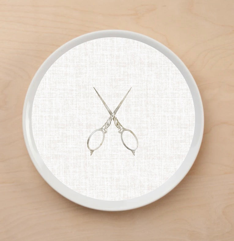 Decorative Scissors Plate Accent