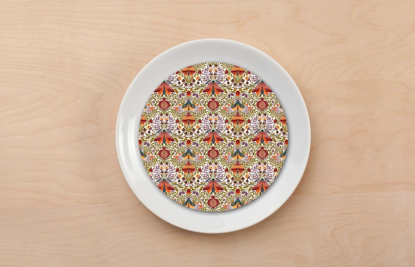 Vintage Pom Garden Plate Accent