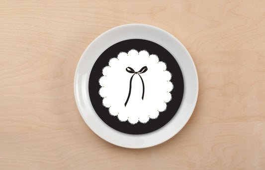 Scalloped Bow Plate Accent