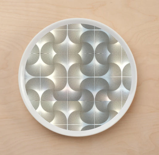 Shadow Illusions Plate Accent